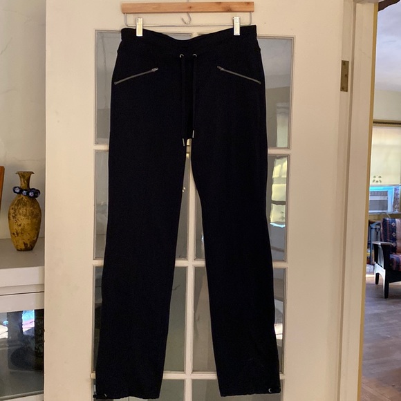 Athleta Slouch Metro - Picture 2 of 8